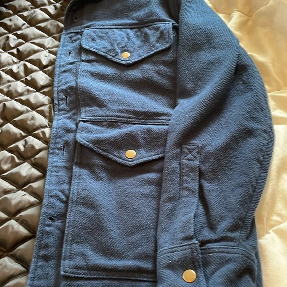 St. John's Bay shirt jacket sz Medium. 100% cotton, button-up, quilted lining - Picture 10 of 10